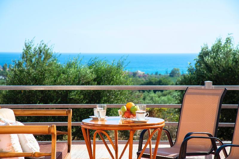 Aqua Blue Villas With Heated Pool Mathés Exterior foto